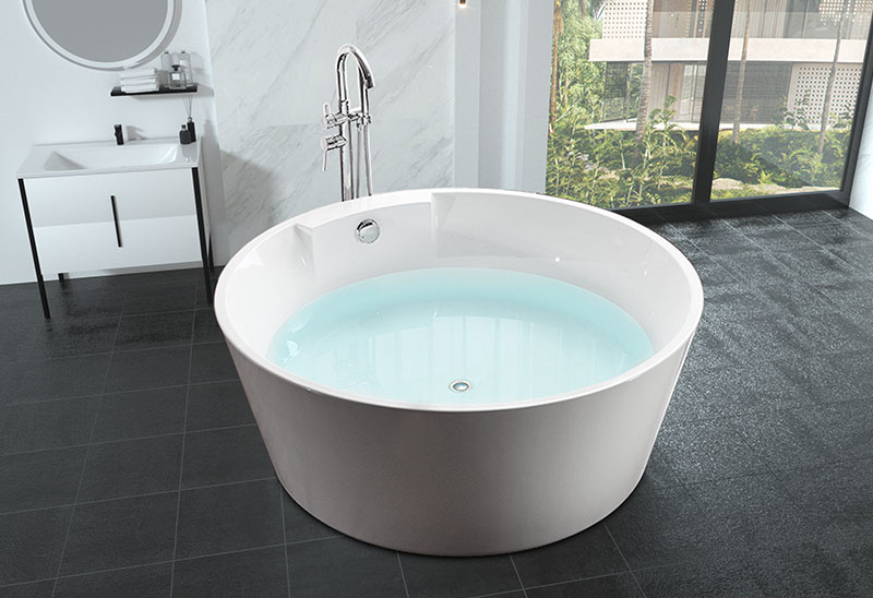 Soaking Freestanding Bathtub Round
