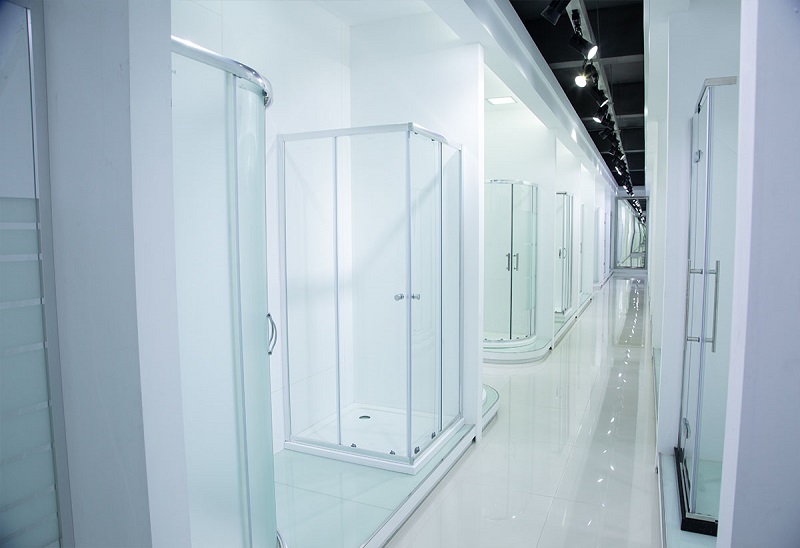 What are the material types of the water retaining strip of the shower room?