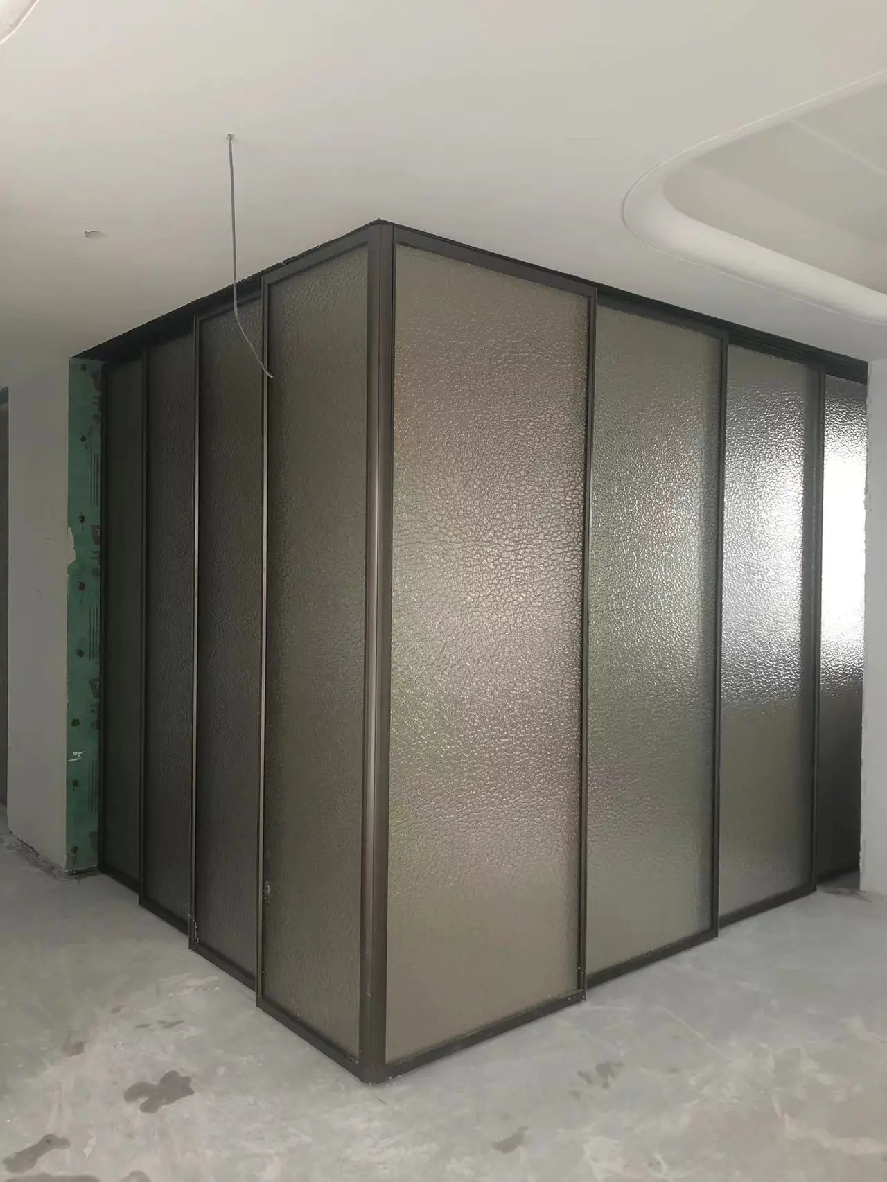 L型吊趟门(4+4)